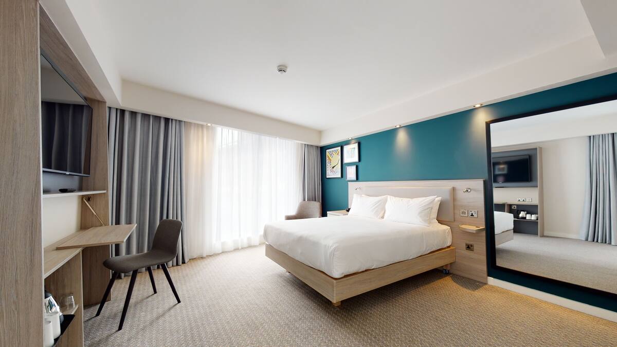 Lightsave Projects Case Study Hampton by Hilton Manchester Bedroom