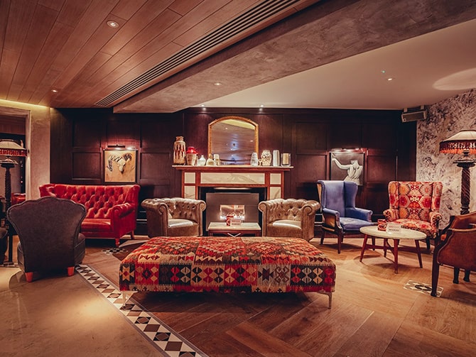 Image shows the lounge in 100 Wardour Street, D & D restaurant with newly upgraded LED lighting.
