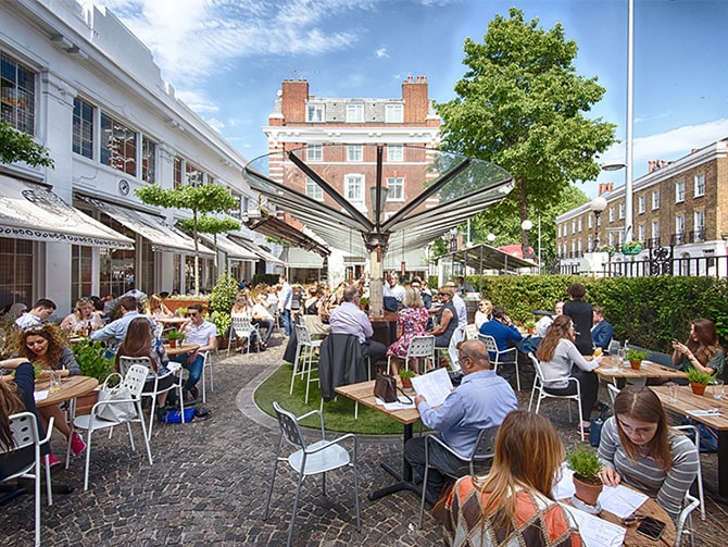 Image showing the outdoor dining area of Bluebird Chelsea D & D restautant after lighting project.