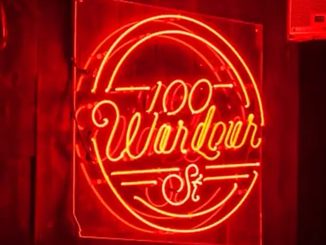 Image shows D&D restaurant for 100 Wardour Street light up sign