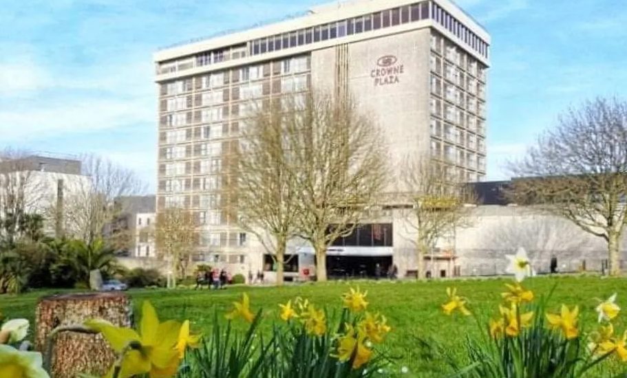 Crowne Plaza Plymouth hotel exterior photo.