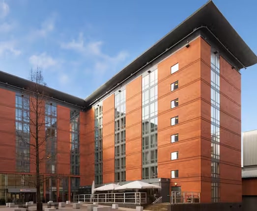 Hilton Garden Inn Birmingham Brindley Place exterior view.