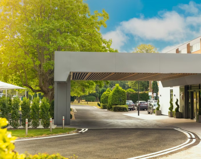 Holiday Inn Gatwick Car Parking Area