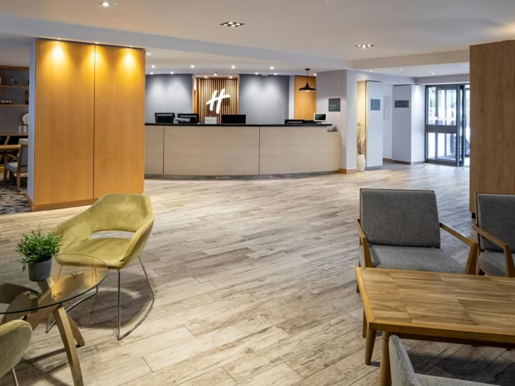 Holiday Inn Reading South reception area