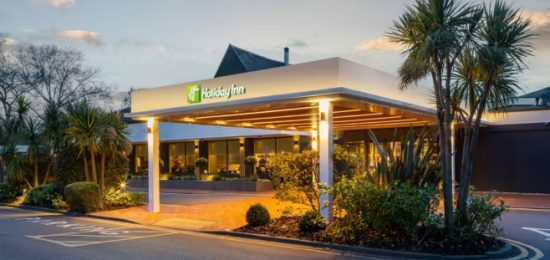 Holiday Inn Reading South front exterior view.